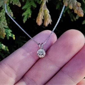 Diamond pendant